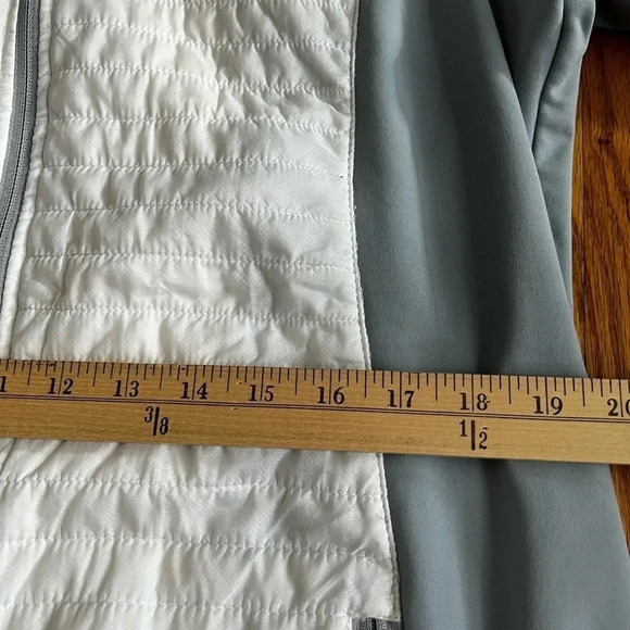 Lightweight jacket - Picture 3 of 5